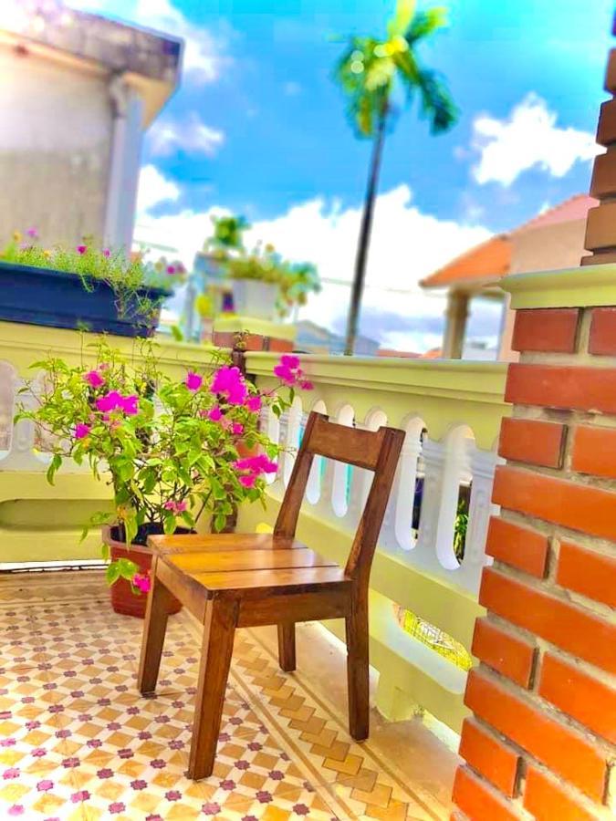 Hidden Hue Homestay Buitenkant foto